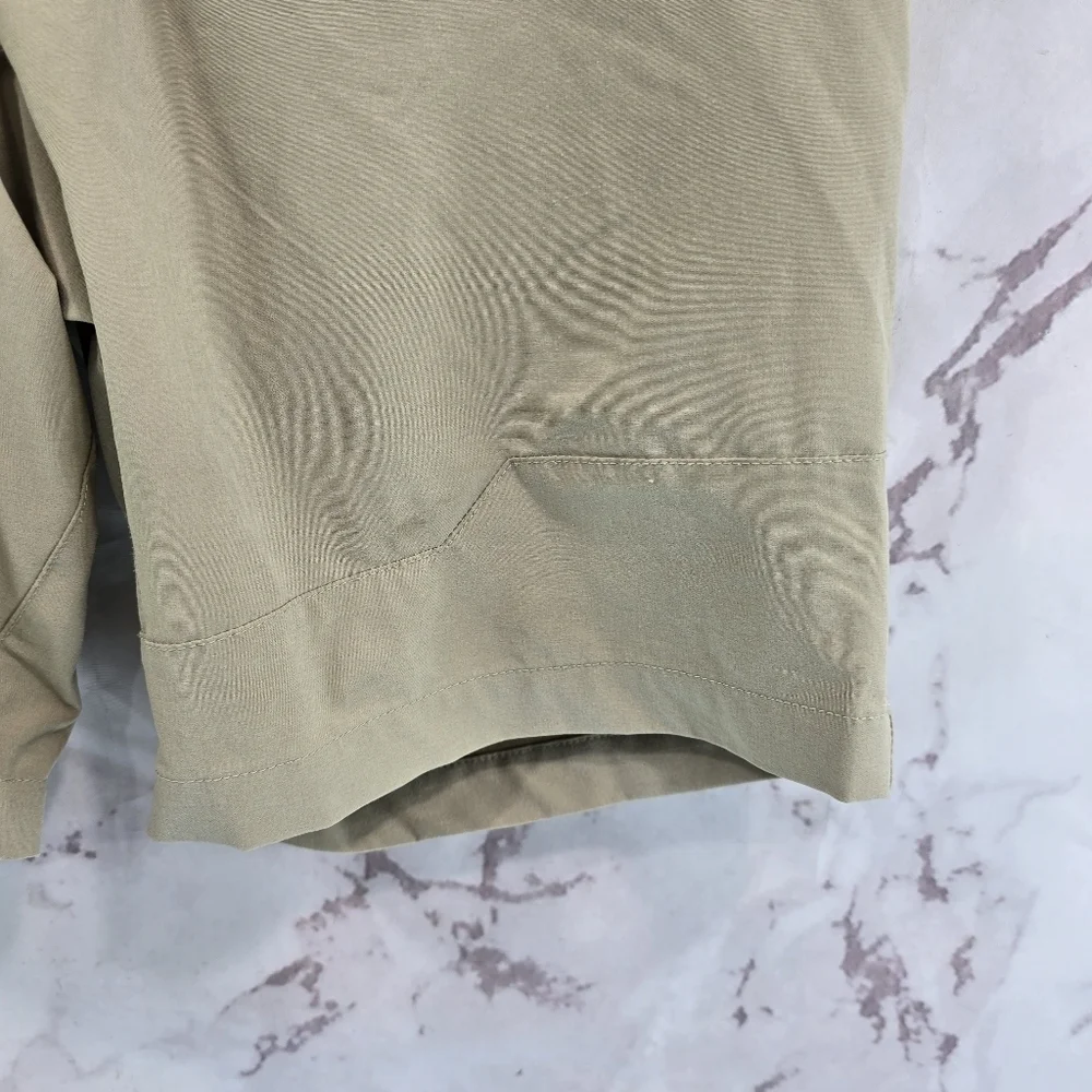 The North Face Shorts Men 30 Tan Khaki  Stretch Bermuda Elastic Climbing 8 Inch
